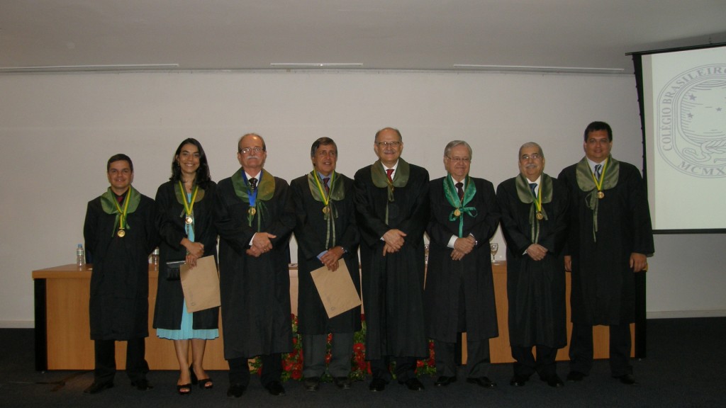 Alguns dos Membros Titulares que tomaram posse, com o Presidente do CBC, o ex-Presidente e o 1o Vice-Presidente.